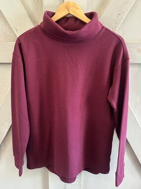Lands’ End Waffle Knit Turtleneck Thermal Top – Women’s M